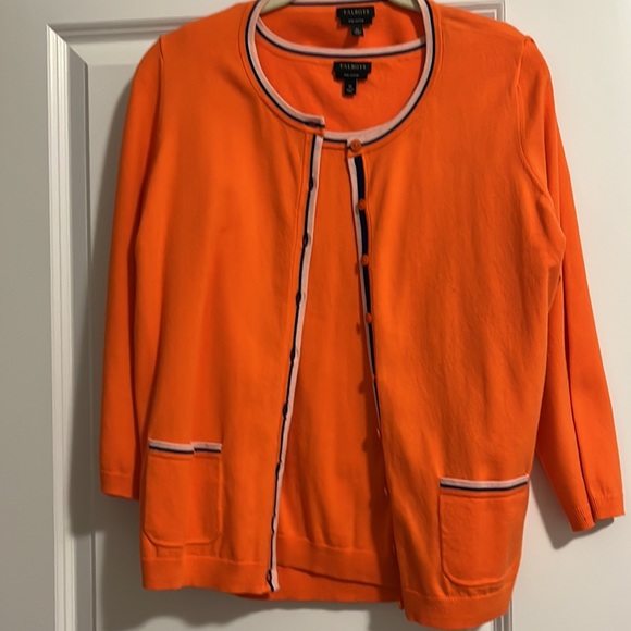 Very nice two piece Cardigan and Shell - Picture 3 of 3